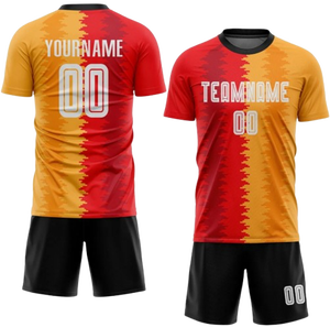 Maillot de football personnalisé rouge-orange sublimé pour adulte, en polyester, col rond, manches courtes, respirant, uniforme d'équipe - Product Image 1