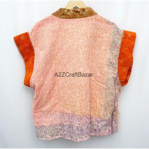 Hermoso Kimono de Algodón Vintage Hecho a Mano con Parches Kantha, Ecológico y Natural para Invierno, con Bolsillos y Cinturón para Mujer - Product Image 2