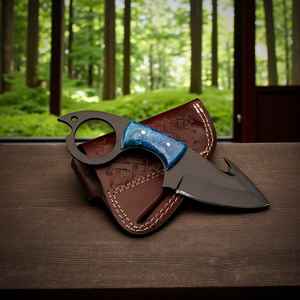 Cuchillo de caza y desollado de acero de alto carbono, hecho a mano y personalizado, con gancho para el intestino, mango con el mejor diseño y recubrimiento negro, y funda de alta calidad. - Product Image 5