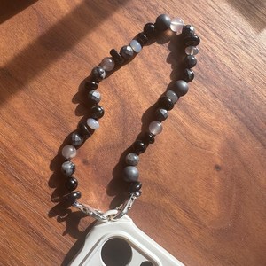 Cuentas de Obsidiana con Estilo Estético Tierra de Medianoche, Amuleto de Cristal Ahumado, Joyería Neutra Oscura, Correa Luminosa de Obsidiana, Estilo con Cuentas de Moonrock - Product Image 3