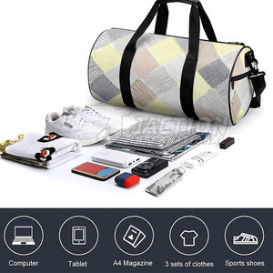 Outdoor Use New Arrivals Nylon Made Waterproof Duffle Bags Customized Trendy Duffle Bags Duffle Fitness Bags - Product Image 4