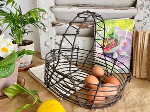 Cesta de alambre francesa vintage para huevos: Decoración rústica de granja - Product Image 5
