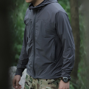 เสื้อแจ็คเก็ตกันน้ำสำหรับผู้ชายแบบมีฮู้ด น้ำหนักเบา เหมาะสำหรับกิจกรรมกลางแจ้ง วิ่ง ปั่นจักรยาน - Product Image 3