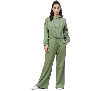 Ensemble sweat à capuche court en molleton avec cordon de serrage et pantalon large unisexe – Tenue deux pièces personnalisable en gros - Product Image 1
