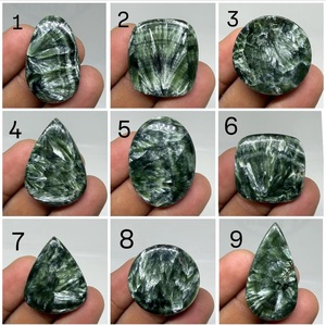 พลอยเซราฟินไนต์สีเขียวธรรมชาติสำหรับทำเครื่องประดับจากรัสเซีย - Product Image 2