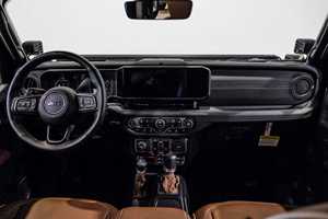 พร้อมส่งมอบ ปี 2025 JEEP WRANGLER UNLIMITED RUBICON 392 4X4 AWD ตัวเลือกครบครัน เอกสารครบถ้วน รถมือสอง - Product Image 4