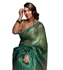 Saree en georgette de style Bollywood avec une belle tenue de soirée séquentielle avec un chemisier de créateur au prix du marché