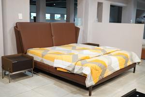 Cama King Size Moderna de Lujo, Tapizada, con Cabecera Acolchada, Cuero PU/Terciopelo/Tela, Estructura con Recubrimiento en Polvo CRCA - Product Image 6