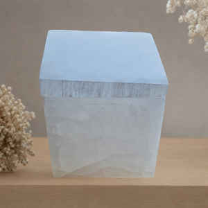 สินค้าใหม่ที่มียอดขายสูงสุดธรรมชาติคุณภาพสูง Selenite ชาร์จกล่องสี่เหลี่ยมคริสตัล Selenite กล่องสําหรับชาร์จอัญมณีรายการ - Product Image 4