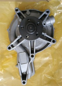 Bomba de Agua para Excavadora Volvo EC460 EC480 |   Bomba de Refrigeración del Motor Volvo 460 480 |   Bomba de Agua Diésel de Alta Resistencia - Product Image 4