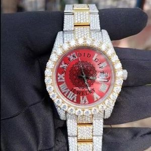 Splendide montre de luxe pour homme avec diamants, cadran rouge, mouvement à quartz analogique, cristal saphir, bracelet argenté, mouvement ETA, 10m, idéale comme cadeau. - Product Image 1
