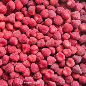 Fresas Enteras Congeladas IQF de Vietnam, Marca KMI, 10 kg, Naturalmente Dulces, Perfectamente Congeladas, Empaque a Granel - Product Image 2