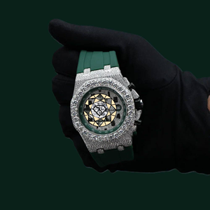 Montre chronographe de luxe Fashion Square Moissanite Quartz Iced US Hip Hop en acier inoxydable avec bracelet en caoutchouc et cristaux, personnalisable - Product Image 1