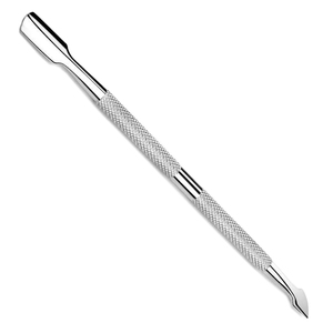 Herramienta para empujar cutículas que apoya una rutina saludable de cuidado de uñas, empujando las cutículas hacia atrás y ayudando a mantener las uñas después del aseo. - Product Image 2