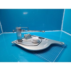 Unité de centrage de plaquettes Hitachi M-501AW, 1 unité de centrage de plaquettes, utilisée telle qu'elle est, pièces d'équipement semi-conducteur d'occasion - Product Image 1