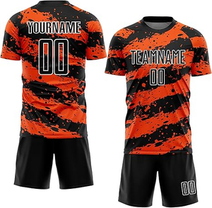 Conjunto de Uniforme de Fútbol Personalizado OEM, Transpirable, Color Negro y Rosa, Sublimado, Cuello Redondo, Manga Corta, Poliéster, Unisex para Adultos - Product Image 3
