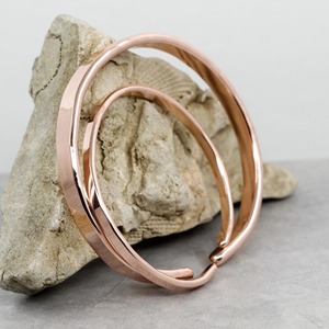 Bracelet magnétique moderne en cuivre, cadeau de mariage en cuivre pour un anniversaire de bien-être, énergie écologique et cadeau de fête - Product Image 3