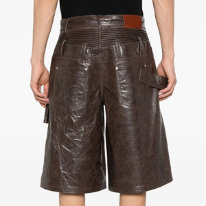 Nuevo Diseño Pantalones Cortos Cargo Bermuda de Cuero Sintético Arrugado y Fruncido para Hombre, de Pierna Ancha, Color Marrón Chocolate Sólido, Estilo High Street - Product Image 4