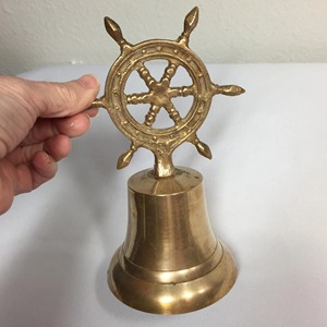 กระดิ่งทองเหลืองโบราณ Royal Brass Bell B2B ดีไซน์วินเทจ กระดิ่งทองเหลืองคุณภาพพรีเมียม สำหรับตกแต่งเรือ บ้าน ประตู นอกบ้าน วัด และสวน - Product Image 5