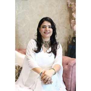 Ensemble de colliers choker style temple avec motif soleil en Kundan, conçu pour les mariages, les anniversaires et les tenues ethniques. - Product Image 1