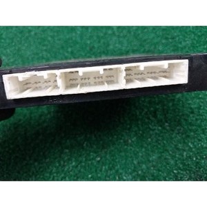 ES a utilisé des ECU et des modules informatiques 8999033650 - Product Image 3