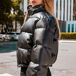 Veste matelassée en cuir de mouton véritable pour femme, manteau d'hiver court matelassé noir avec col montant et taille élastique - Product Image 5