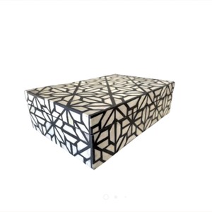 Decoración del Hogar: Cajas Decorativas con Número Uno, Fabricadas en India, Diseño Especial, Artesanía India, Decoración para el Hogar y la Mesa - Product Image 1