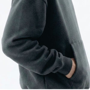 Sudadera de invierno personalizada de 600 g/m² de alta calidad con estampado puff y bordado para mujer, de poliéster/algodón, para el frente. - Product Image 2