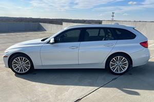2015 B-M-W 328i x-D-r-i-v-e S-p-o-r-t-s W-a-g-o-n - Product Image 2