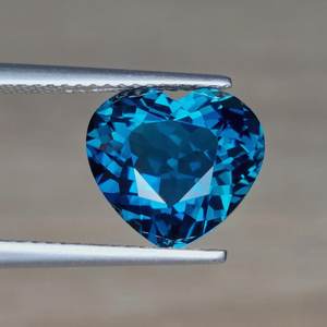 Topaze bleue de Londres naturelle en forme de cœur, pierre précieuse non montée bleu profond à facettes pour la fabrication de bijoux, fournisseur en gros - Product Image 5