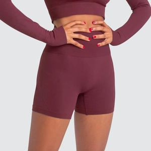 Pantalones cortos de compresión para mujer, de cintura alta y flexibles, ideales para deportes, gimnasio y entrenamiento. - Product Image 4