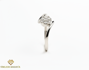 Élégante bague en or blanc massif 10K 14K avec diamant de laboratoire serti en illusion, bague bypass, cadeau d'anniversaire, bague à 7 pierres de diamant - Product Image 3