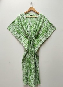 Venta al por Mayor de Caftanes Hechos a Mano con Tinte Natural, Estilo Bohemio, Cuello en V, Manga Larga, Holgados, de Algodón para Mujer - Product Image 4
