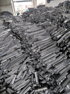 Machine à briquettes de charbon de bois de sciure de bois, combustible pour barbecue en bois dur, 7000-8000 Kcal/Kg, forme en morceaux, carbone fixe 75-85%, humidité 5% - Product Image 4