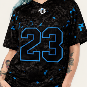 เสื้อเจอร์ซีย์อเมริกันฟุตบอลแบบสั่งทำขายส่ง ลายพิมพ์แบบซับลิเมชั่น ทรงโอเวอร์ไซส์ ระบายอากาศได้ดี คอวี สำหรับทุกเพศทุกวัย ผลิตตามแบบ OEM ผ้าตาข่าย - Product Image 4