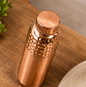 Bouteille d'eau artisanale en cuivre pur à double texture martelée, pour la maison, les voyages et les fêtes - Product Image 4