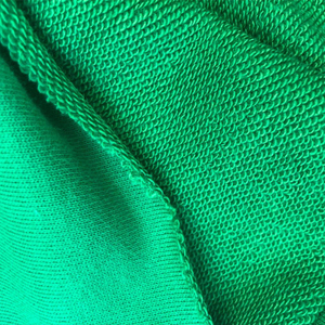 Tissu en coton et polyester respirant, type French Terry, pour les vêtements décontractés et de sport au quotidien - Product Image 1