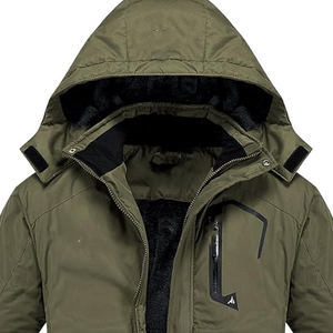 Veste softshell unisexe grande taille imperméable coupe-vent respirante légère doublée de polaire noire avec capuche zippée pour la randonnée hivernale - Product Image 6