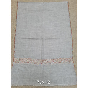 Estolas de lana merino fina con trabajo Sozni hecho a mano Palla Dar - Product Image 1
