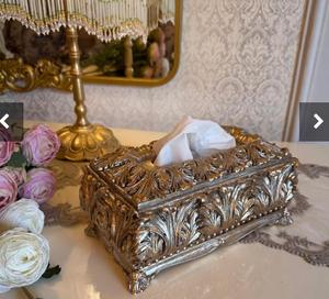Caja de pañuelos de latón ornamentada con diseño de hojas para decoración del hogar - Product Image 1