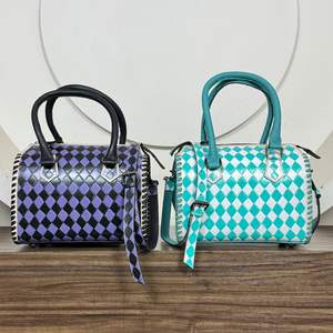 Sac de voyage Speedy en cuir à carreaux fait à la main, sac de voyage de luxe, sac de sport, design classique, sac de voyage pour une nuit - Product Image 6