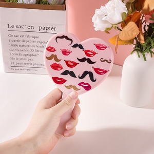 Miroir cosmétique portable en forme de cœur, double face, en plastique, avec éclairage, pour table, élégant et pratique - Product Image 4