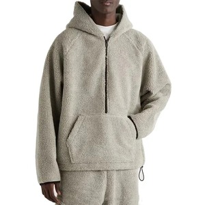 Sweat à capuche en polaire sherpa avec empiècements contrastés |   Pull Teddy multicolore avec poche kangourou |   Fournisseur de vêtements thermiques à poils longs - Product Image 5