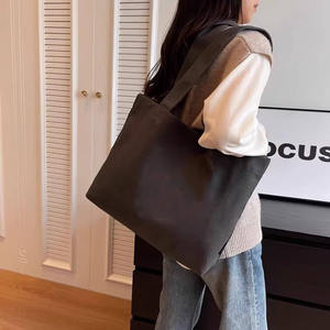 Sac fourre-tout sport personnalisé de haute qualité en coton/toile avec longue bandoulière - Product Image 3