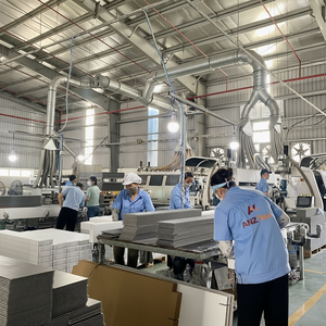 Suelo Vinílico SPC Impermeable de 5mm de Espesor con Base, Directo de Fábrica, para Decoración del Hogar - Product Image 2