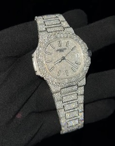 Montre mécanique élégante et luxueuse pour homme, cadran carré arrondi, acier inoxydable, bracelet de 20 mm, verre cristal, résistance à l'eau 100 bars, ETA - Product Image 1
