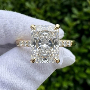 Anillo de Diamante Cultivado en Laboratorio de Corte Radiante de 3 Quilates de Lujo, Chapado en Oro, Certificado por IGI, Colección de Anillos de Boda con Corona Marquise E VVS2 - Product Image 2