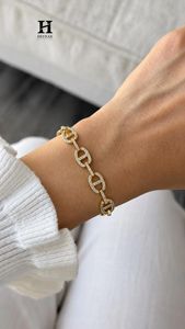 Pulsera de eslabones Mariner con pavé completo de oro amarillo de 14K y diamantes cultivados en laboratorio de corte redondo, tipo cadena de ancla - Product Image 4