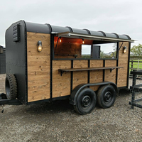Remorque à chevaux vintage pour concession, équipement personnalisé, camion de restauration mobile pour café, glaces, gâteaux, gaufres lors de festivals et mariages