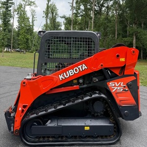 Chargeuse compacte sur chenilles Kubota SVL 75-2 d'origine, avec roulement et pompe, 75 kW, presque neuve, offrant des performances puissantes - Product Image 2
